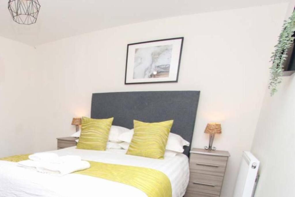 سوانسي No12-Luxe Living Guest Apartment- 1 Bed-Garden-Private Parking-Wifi-Beach-City المظهر الخارجي الصورة